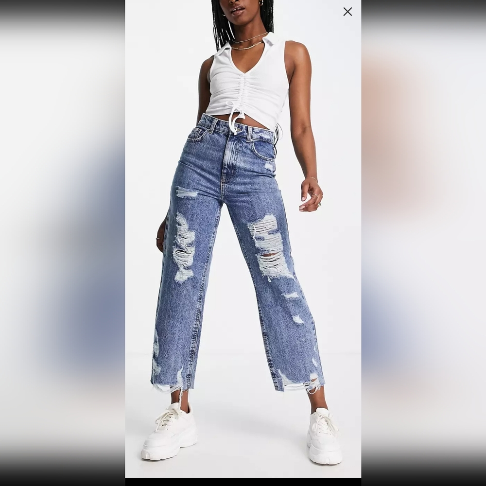 Only cropped straight leg jeans distressed